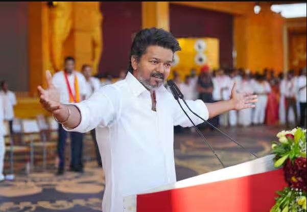 எவ்வளவு பசியிருந்தாலும், கெட்டுப்போனதை தொட்டுப்பார்க்காது. Story