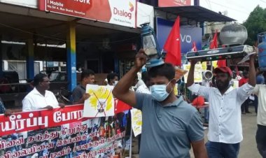 விலைவாசி உயர்வுக்கு எதிராக வவுனியாவில் கவனயீர்ப்புப் போராட்டம்!