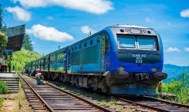 தடம் புரண்டது பொடி மெனிகே 