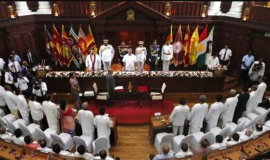 பதவியேற்றது புதிய அமைச்சரவை - முழுமையான விவரம்