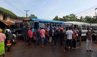 ஆர்ப்பாட்டத்தால் சிலாபம் - கொழும்பு வீதியில் போக்குவரத்து பாதிப்பு