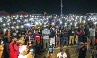 உயிரிழந்த இளைஞருக்கு காலி முகத்திடலில் அஞ்சலி