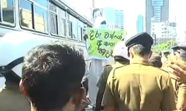 அலரி மாளிகை முன்பாக பதற்ற நிலைமை: இளைஞர் காயம்