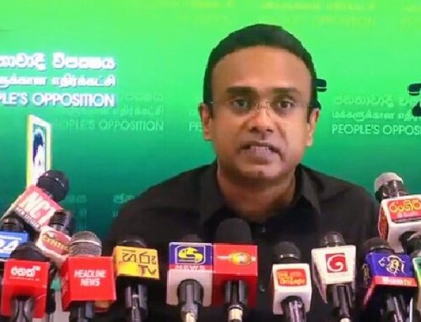 போராட்டத்தில் அரசியல் தலையீடு வேண்டாம் - மனுஷ