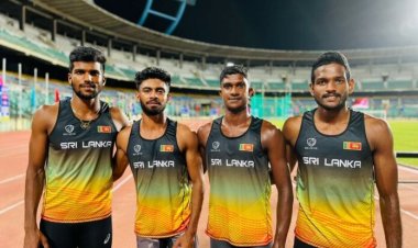 ஆண்களுக்கான அஞ்சலோட்டத்தில்  வெள்ளிப் பதக்கம் வென்ற இலங்கை