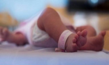 எரிபொருள் தட்டுப்பாடு - வீட்டிலேயே குழந்தையை பிரசவித்த தாய்