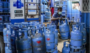 நாளை திங்கட்கிழமை முதல் குறைவடையும் எரிவாயு விலை