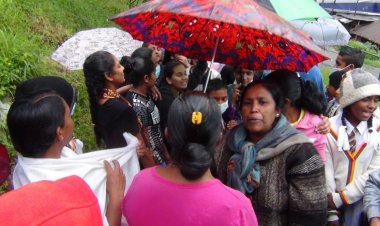 கொட்டகலையில் அதிபரின் இடமாற்றத்துக்கு எதிராக ஆர்ப்பாட்டம்