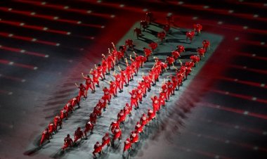 கால்பந்து உலகக் கிண்ணம் பிரமாண்டமாகத் தொடங்கியது