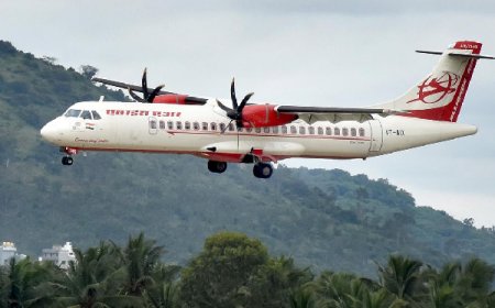 நீண்ட நாட்களின் பின் யாழில் தரையிறங்கிய இந்திய விமானம்