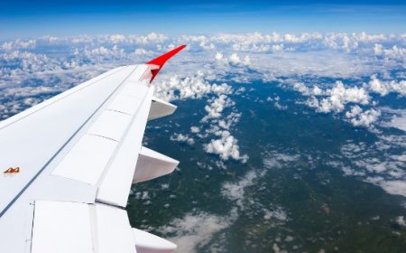 யாழ்ப்பாணத்துக்கு விமானம் மூலம் வரும் சுற்றுலா பயணிகள்