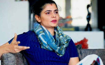 வைரமுத்துவை தனிமையில் சந்திக்க வேண்டாம்.. சின்மயி எச்சரிக்கை