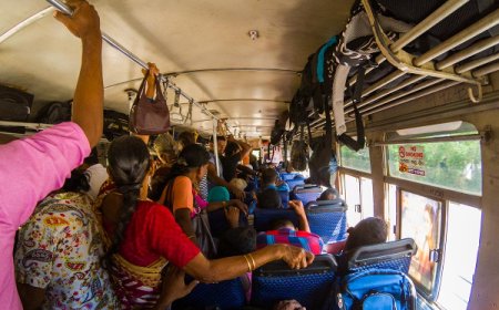 அதிரடியாக குறைக்கப்பட்ட பஸ் கட்டணம் 