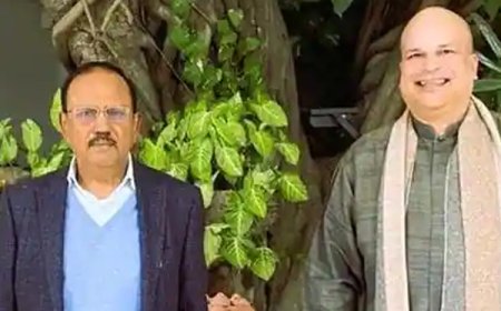 அஜித் தோவலுடன் மிலிந்த மொரகொட சந்திப்பு