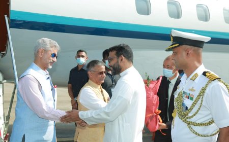 இந்திய வெளியுறவுத்துறை அமைச்சர் இலங்கை வந்தார்