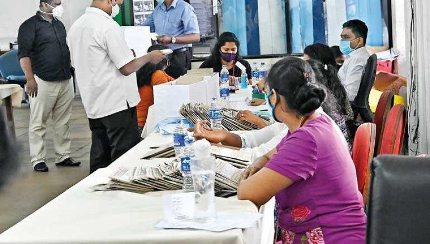 அரச ஊழியர்களின் சம்பளம் தொடர்பில் ஜனாதிபதி வெளியிட்டுள்ள மகிழ்ச்சியான அறிவிப்பு