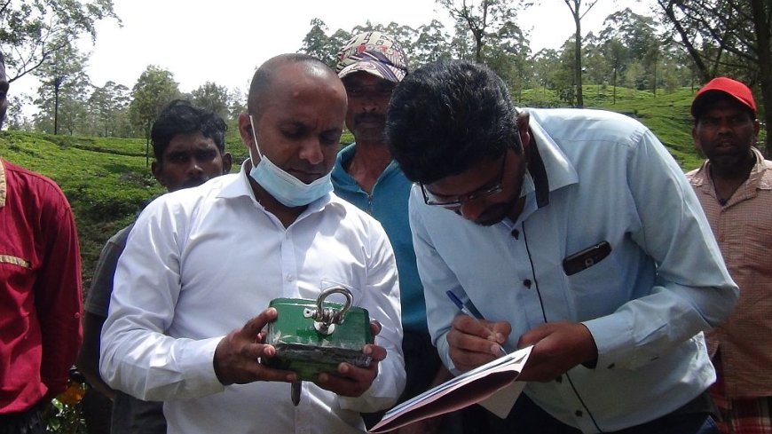 கொழுந்து அளவீடு செய்யும் டிஜிட்டல் தாராசு பறிமுதல்