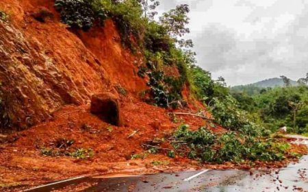 மூன்று மாவட்டங்களுக்கு விடுக்கப்பட்டுள்ள மண்சரிவு எச்சரிக்கை