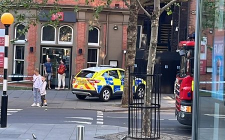 பிரித்தானியாவில் வாகனம் மோதியதில் மூவர் பலி