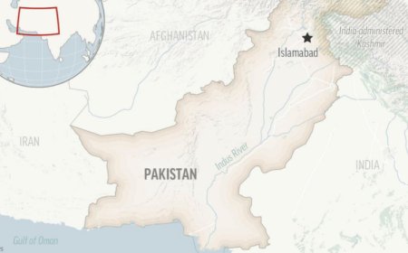 பாகிஸ்தானில் பஸ் கவிழ்ந்து 13 பேர் உயிரிழப்பு