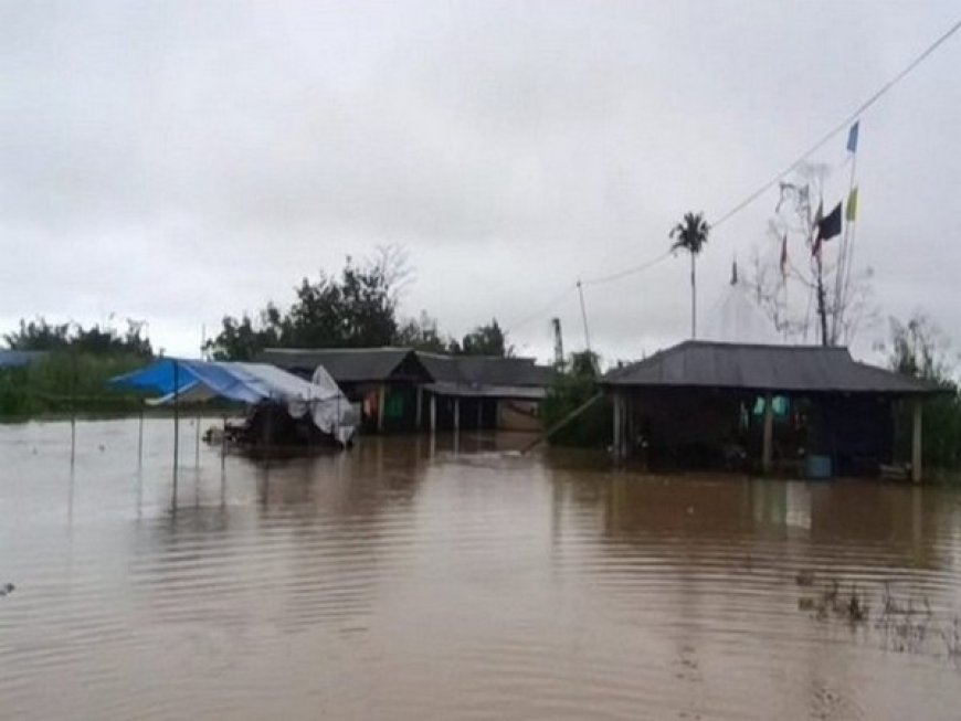 நேபாளத்தில் வெள்ளம், மண்சரிவு; ஒருவர் பலி, 25 பேர் மாயம்