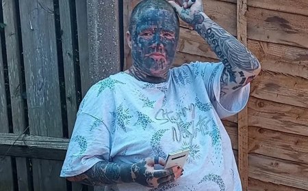 வாரந்தோறும் பச்சை குத்தும் பெண்; உடல் முழுவதும் 800 பச்சைகள்!