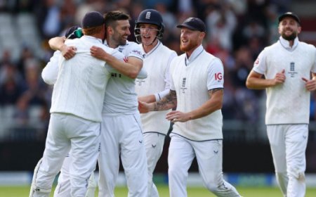 ஆஷஸ் 4வது டெஸ்ட்.. எங்கேயோ மச்சம் இருக்கு.. தோற்க வேண்டிய போட்டி இப்படி ஆச்சே?