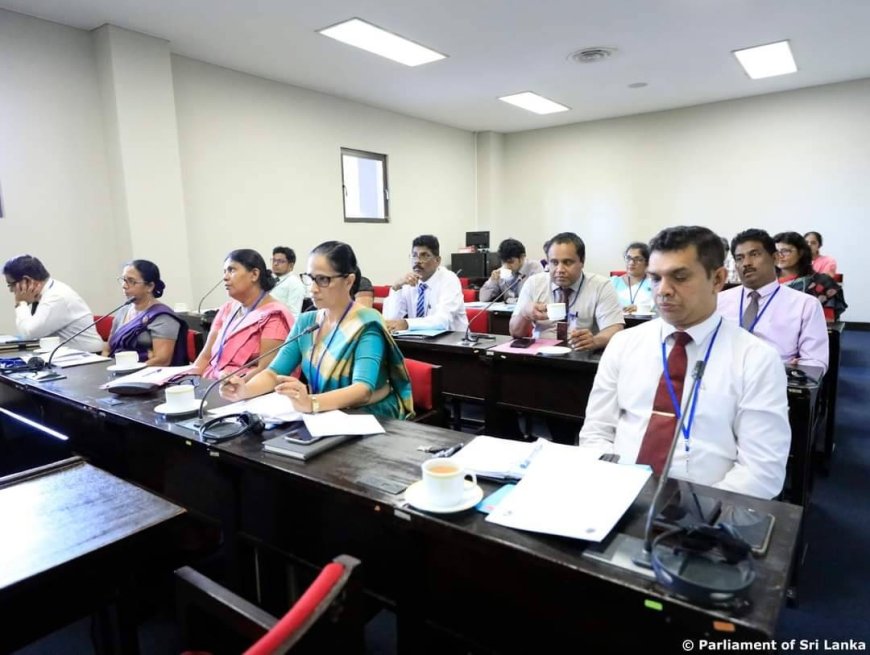 ஆடை தொழிற்துறையில் உற்பத்தி 25 சதவீதமாக குறைவடைந்தது