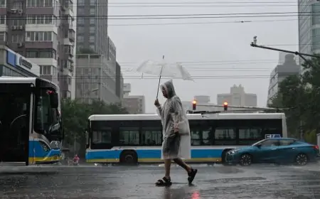 140 ஆண்டுகளில் இல்லாத அளவிற்கு பெய்ஜிங் நகரில் கொட்டித் தீர்த்த கனமழை..!