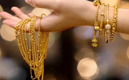 வீழ்ச்சியடைந்த தங்கத்தின் விலை... இன்று எவ்வளவு குறைந்தது தெரியுமா?