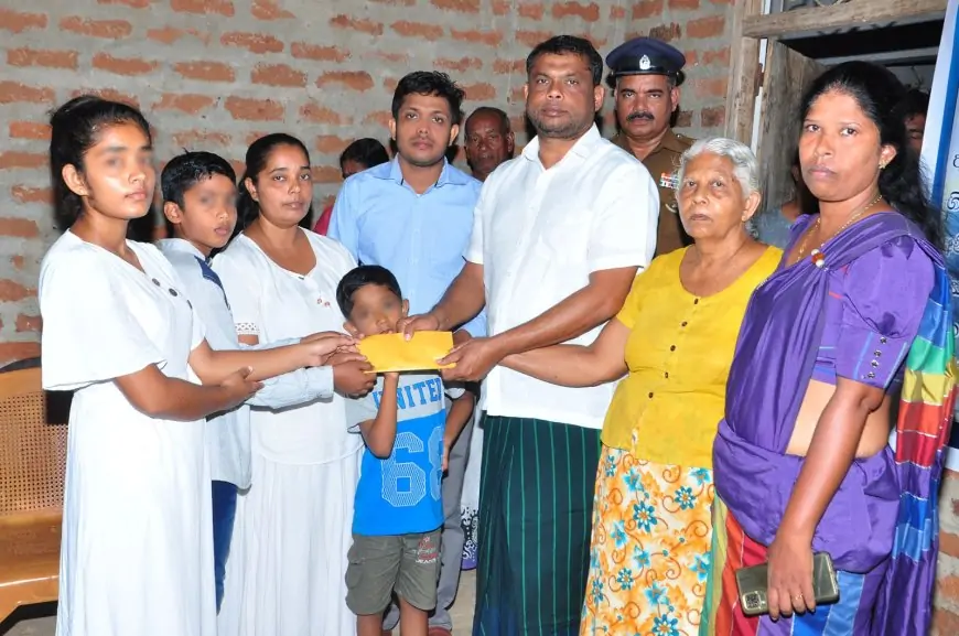 மின்னல் தாக்கி உயிரிழந்தவர்களின் குடும்பங்களுக்கு உதவி