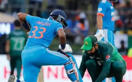 இந்திய வீரருக்கு பாபர் அசாம் செய்த உதவி.. நெகிழ்ச்சியில் ரசிகர்கள்!