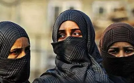 பெண்கள் விதிகளை மீறி ஆடை அணிந்தால் 10 ஆண்டு சிறை: ஈரான் அதிரடி