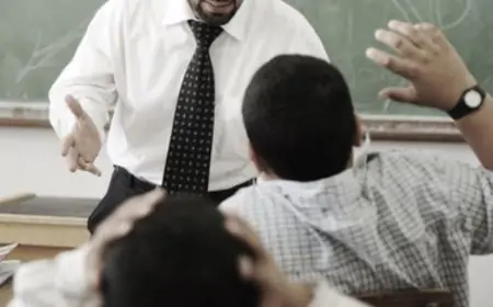 வவுனியாவில் மாணவனை கடுமையாக தாக்கிய ஆசிரியர்