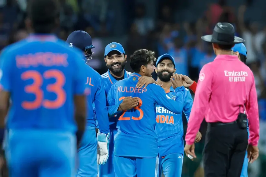 குல்தீப் சுழலில் சறுக்கிய பாகிஸ்தான்; இந்தியா அபார வெற்றி!