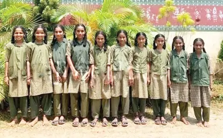 ஒரே வகுப்பில் படிக்கும் 5 இரட்டையர்களால் குழம்பிபோன ஆசிரியர்கள் 