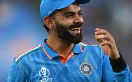 விராட் கோலியை புகழ்ந்து தள்ளிய பாகிஸ்தான் வீரர்கள்!