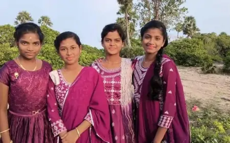 அசானியா இது... தோழிகளுடன் தீபாவளி பண்டிகை கொண்டாடிய அசானி! 