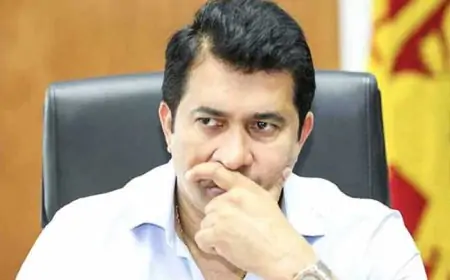 அமைச்சு பதவிகளில் இருந்து நீக்கப்பட்டார் ரொஷான் ரணசிங்க