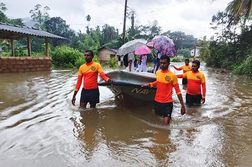 வெள்ளப்பெருக்கு தொடர்பில் சிவப்பு அபாய எச்சரிக்கை விடுப்பு