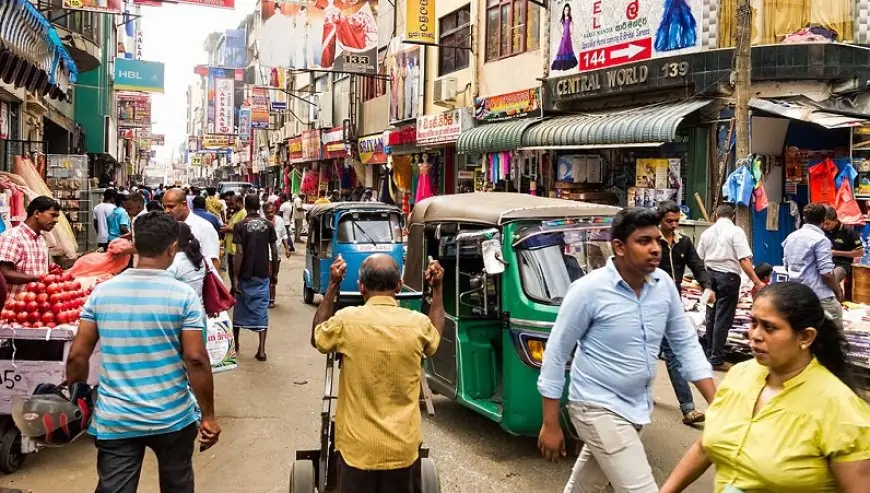 முறையற்ற விதத்தில் விலையை அதிகரிக்கும் வர்த்தகர்களுக்கு எதிராக சட்ட நடவடிக்கை