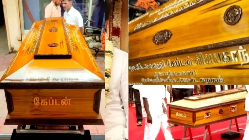 சந்தன பேழையில் துயில் கொண்டார் கேப்டன்... மனதை கனக்க செய்த வாசகம்!