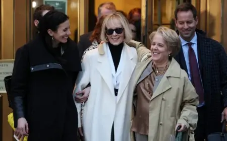 டிரம்ப் 83.3 மில்லியன் டொலர் இழப்பீடு செலுத்துமாறு உத்தரவு