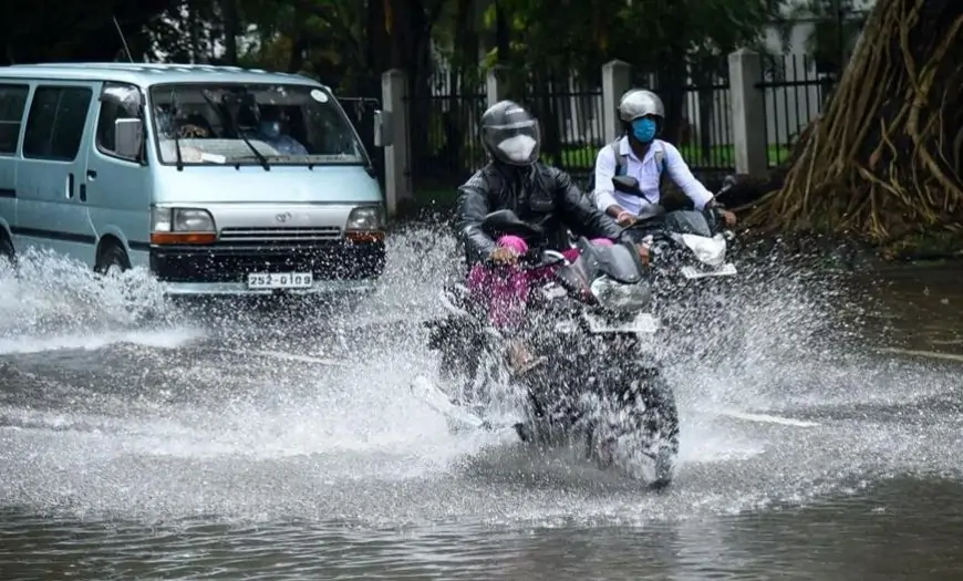 இன்றும் கடும் மழை... இன்றைய வானிலை தொடர்பான அறிவித்தல்