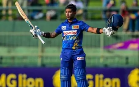 'இரட்டை சதம் அடித்த இலங்கை வீரர்... மொத்தம் 381 ரன்கள்... ஒருநாள் கிரிக்கெட்டில் மெகா சாதனை!