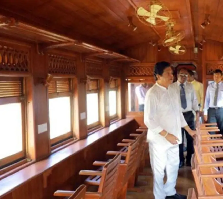 சுற்றுலா பயணிகளை கவரும் வகையில் மாற்றப்பட்ட பழைய ரயில் பெட்டிகள் 