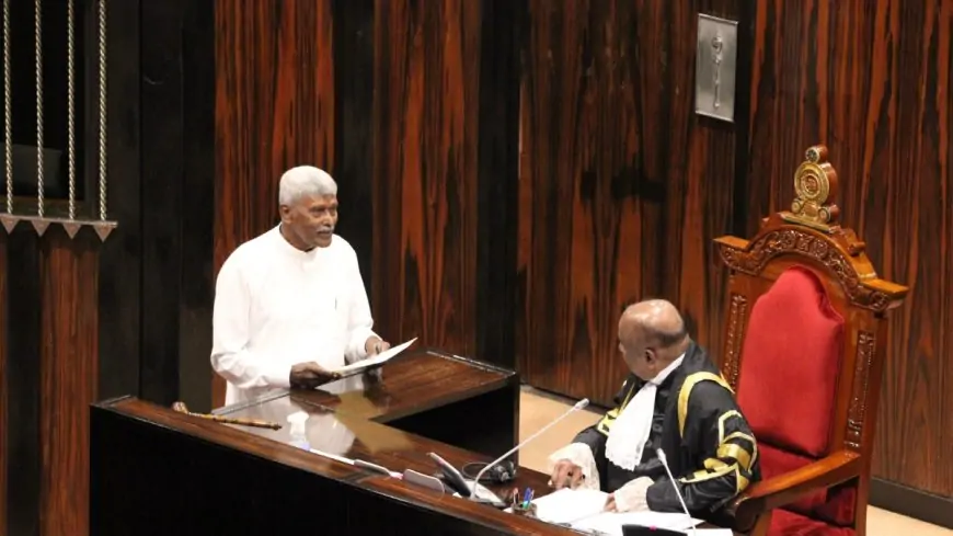 නව මන්ත්‍රීවරයෙක් දිවුරුම් දෙයි