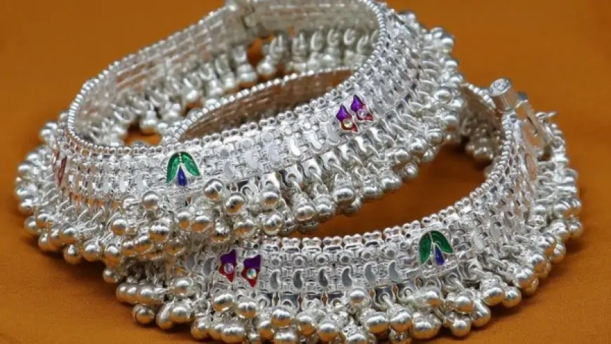 வெள்ளி ஆபரணம் அணிந்தால், எந்த ராசிக்கு அதிஷ்டம் தெரியுமா?