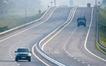 மீண்டும் திறக்கப்பட்ட அதிவேக நெடுஞ்சாலை வீதியின் ஒரு பகுதி