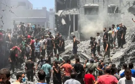 காசாவில் இஸ்ரேல் மேற்கொண்ட தாக்குதலில் 42 பேர் பலி